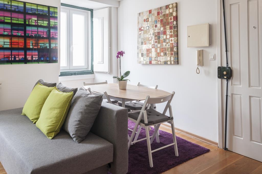 Contemporary Lisbon Apartment In Historical Chiado Dış mekan fotoğraf